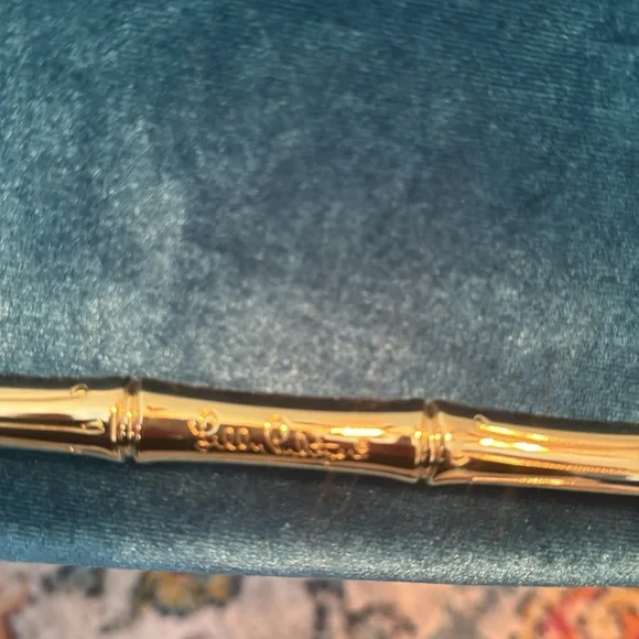Lilly Pulitzer Velvet Clutch with Gold Bamboo closure - Picture 2 of 7